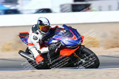 media/Jan-08-2022-SoCal Trackdays (Sat) [[1ec2777125]]/Turn 15 Inside (950am)/